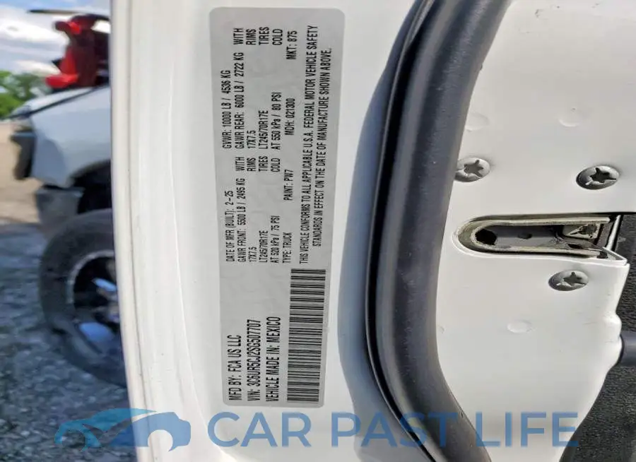3C6UR5CJ2SG507707# 13