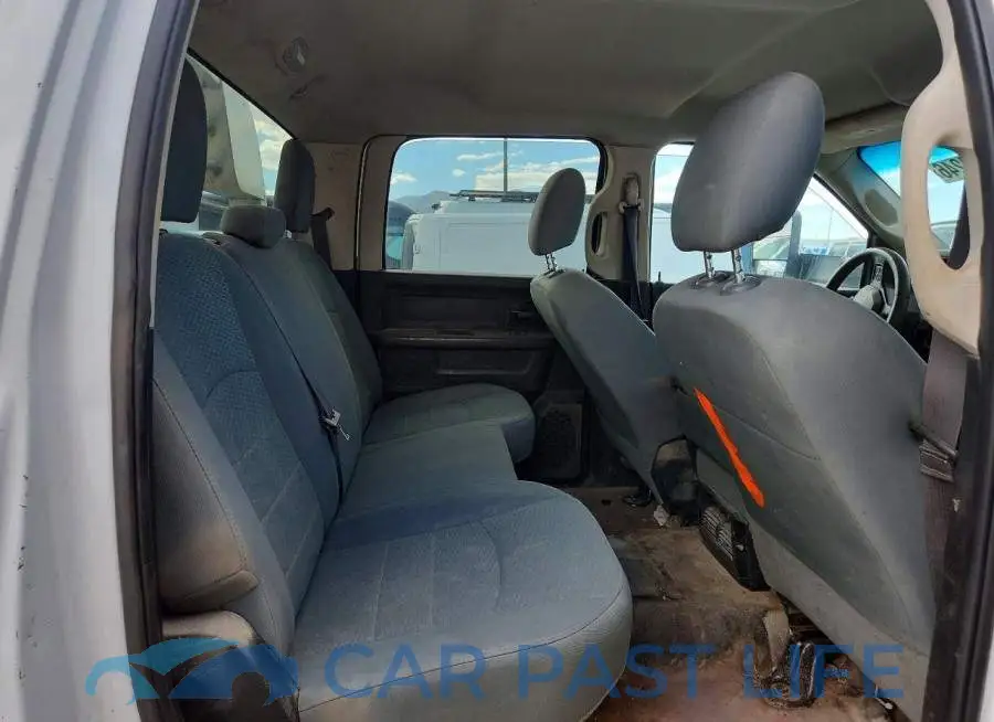3C7WRNFL9JG185499# 10
