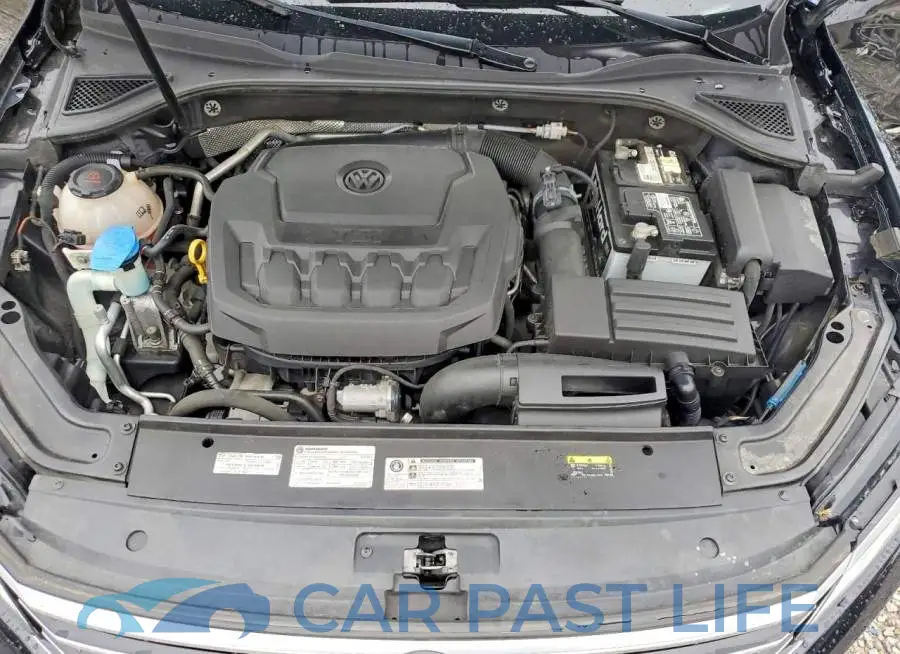 1VWCA7A33JC041733# 11