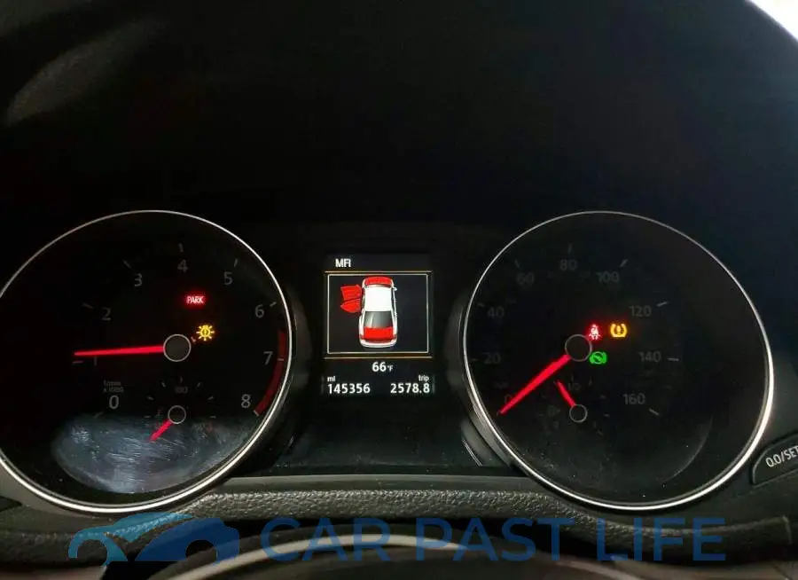1VWLA7A37KC012575# 9