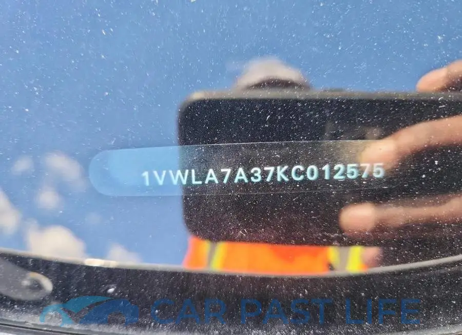 1VWLA7A37KC012575# 13