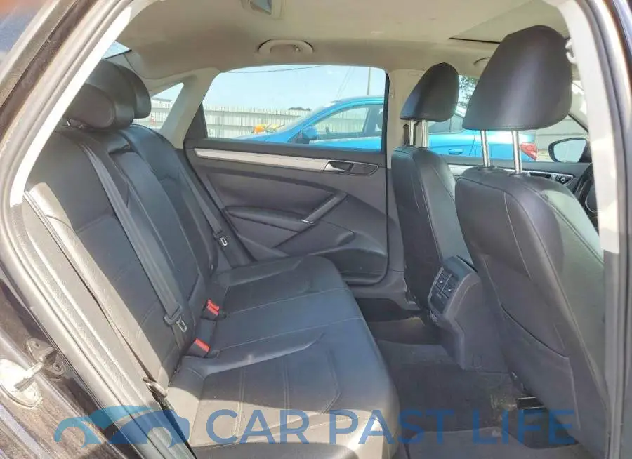 1VWLA7A38KC005618# 10