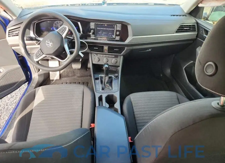 3VW5M7BU4PM028388# 8