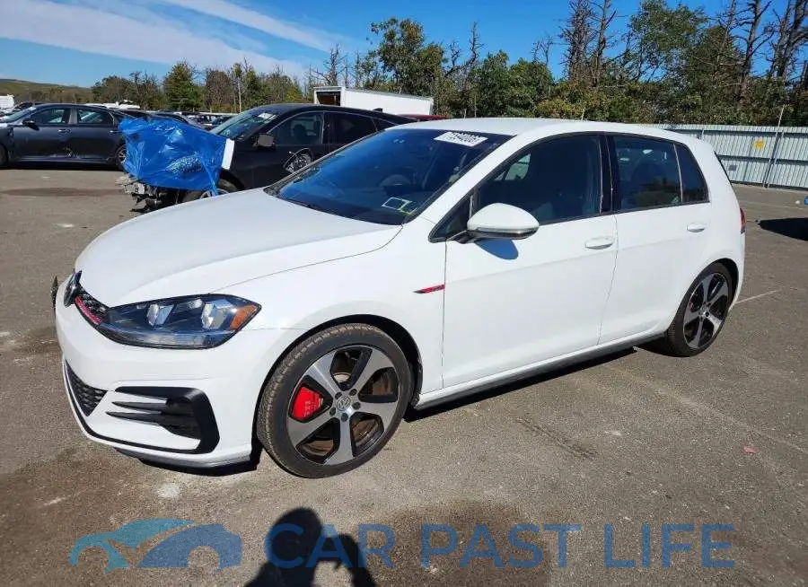 3VW5T7AU2KM009822# 1