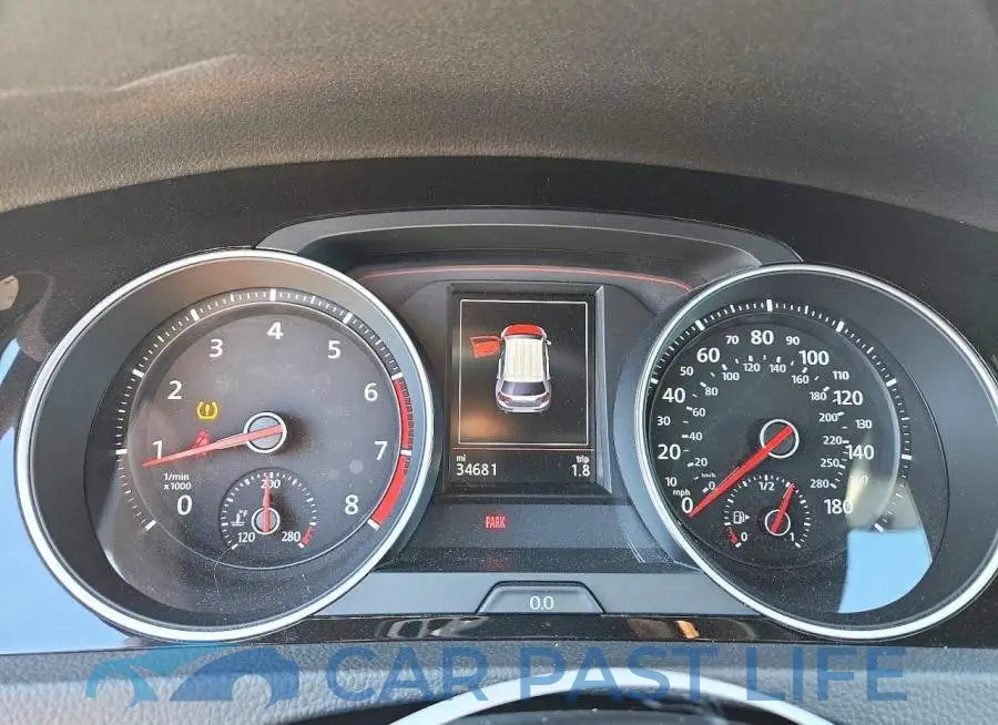 3VW5T7AU2KM009822# 9
