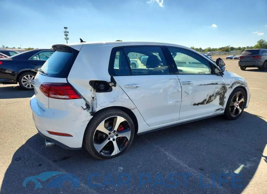 3VW5T7AU2KM009822# 3