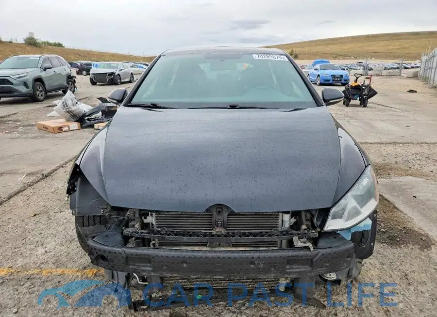 3VW5T7AU9HM067077# 5