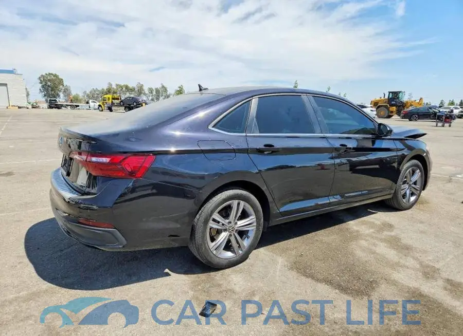 3VW7M7BU3RM035778# 3