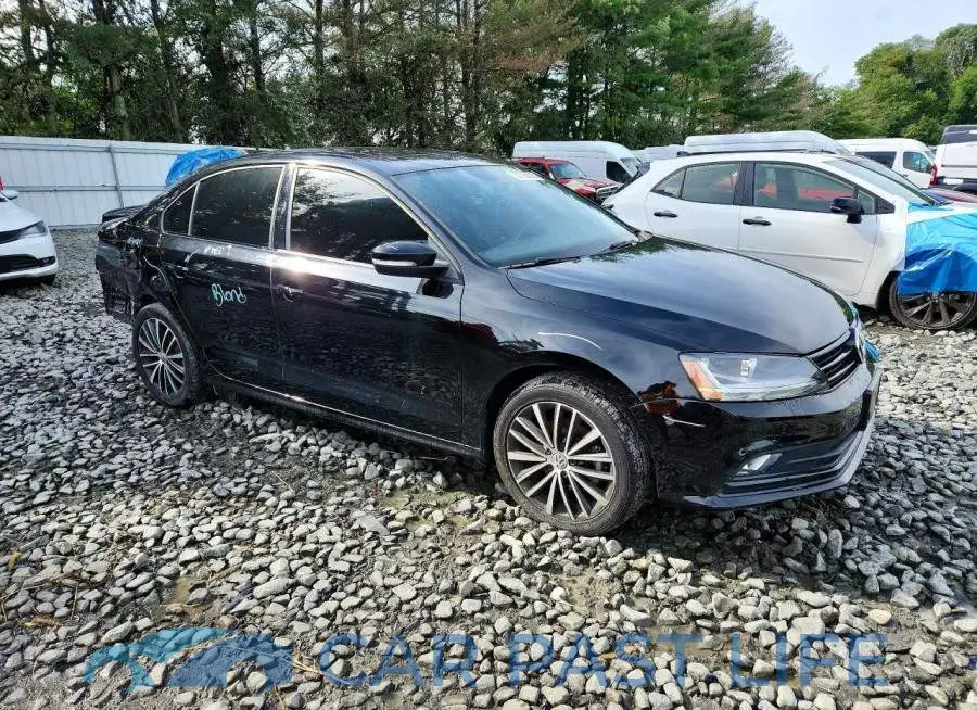 3VWD17AJ4JM225435# 4