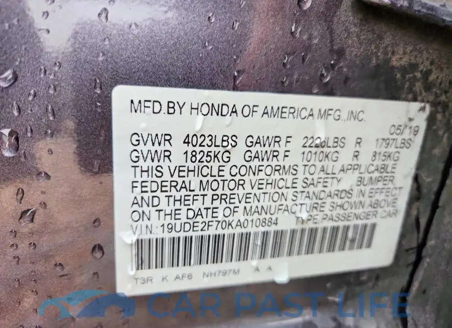 19UDE2F70KA010884# 12