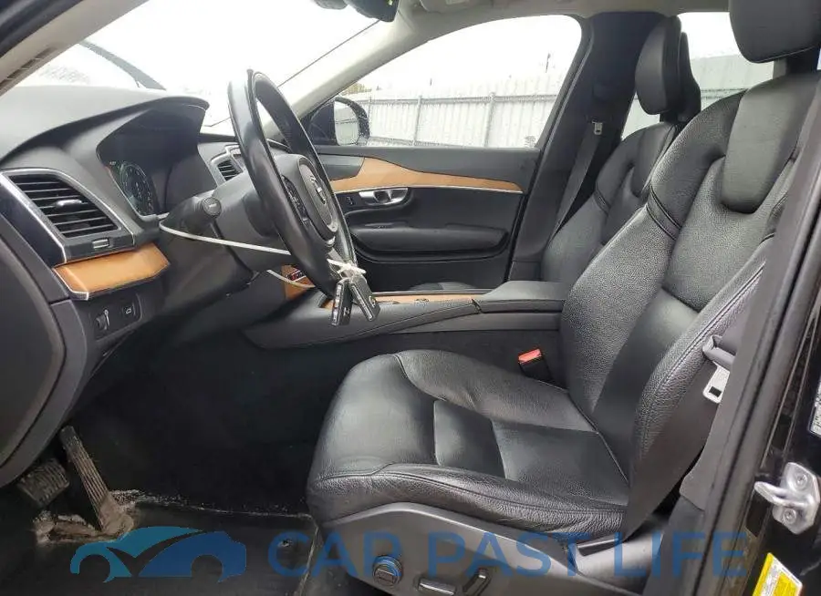 YV4A22PK6M1760299# 7
