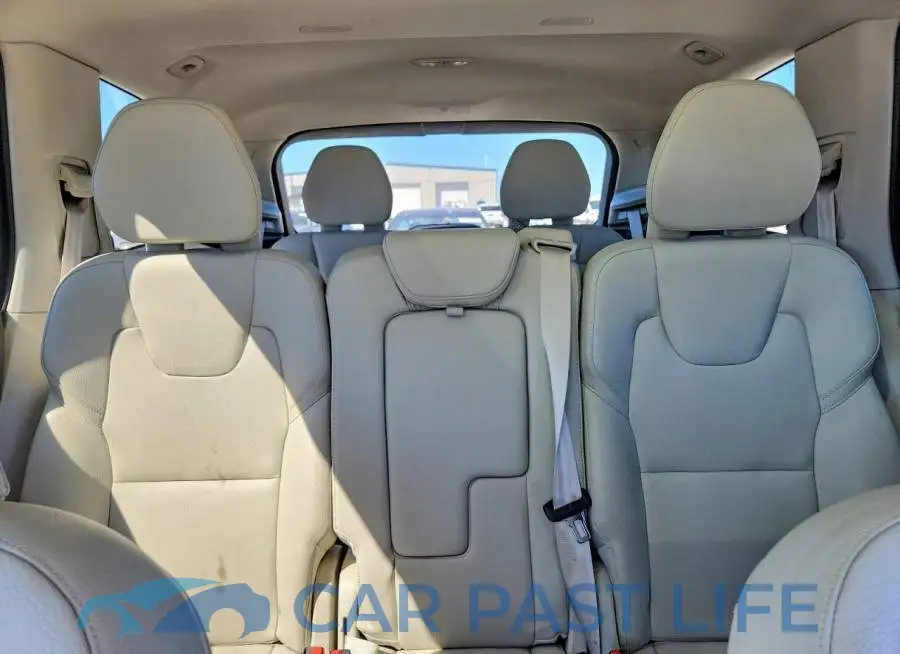 YV4L12PK5R1195580# 10