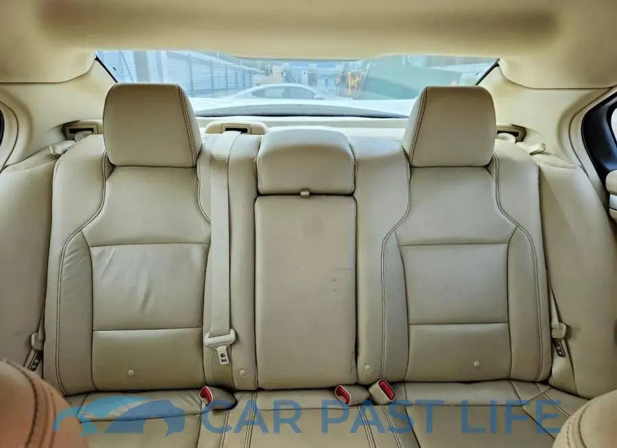 1FAHP2E89HG146172# 10