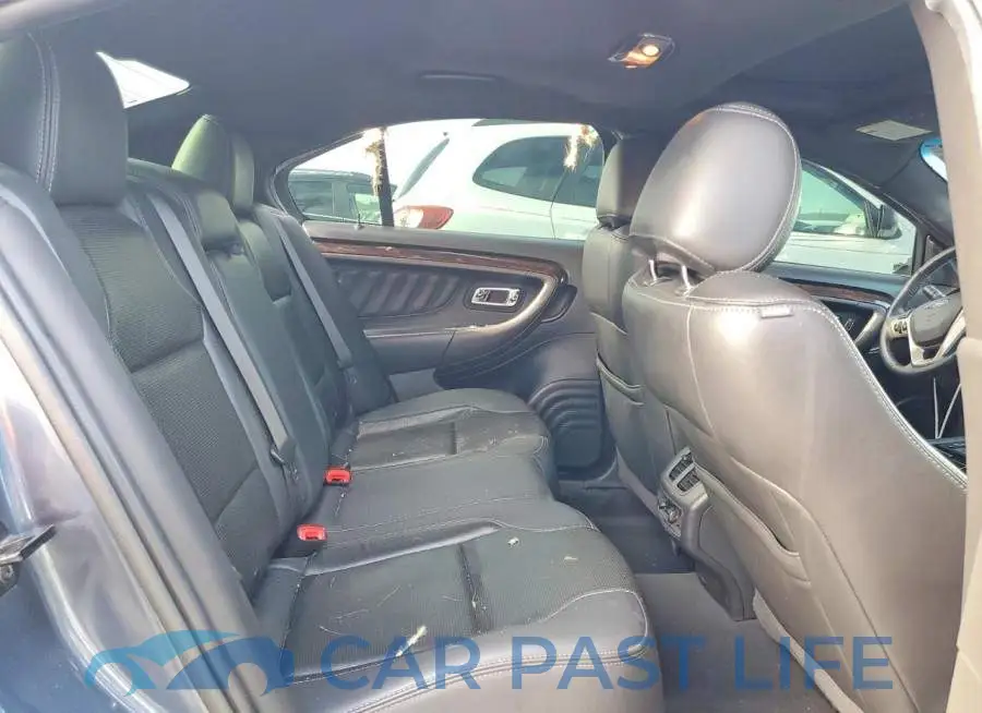 1FAHP2J89KG119440# 10