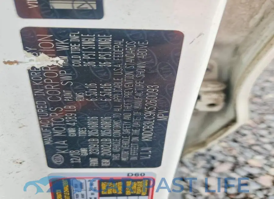 KNDCB3LC9K5260093# 12