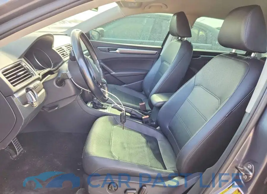 1VWDT7A35HC064827# 7