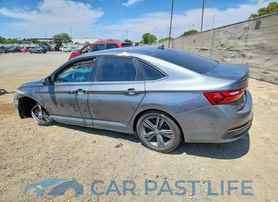 3VW7M7BU5NM005384# 2