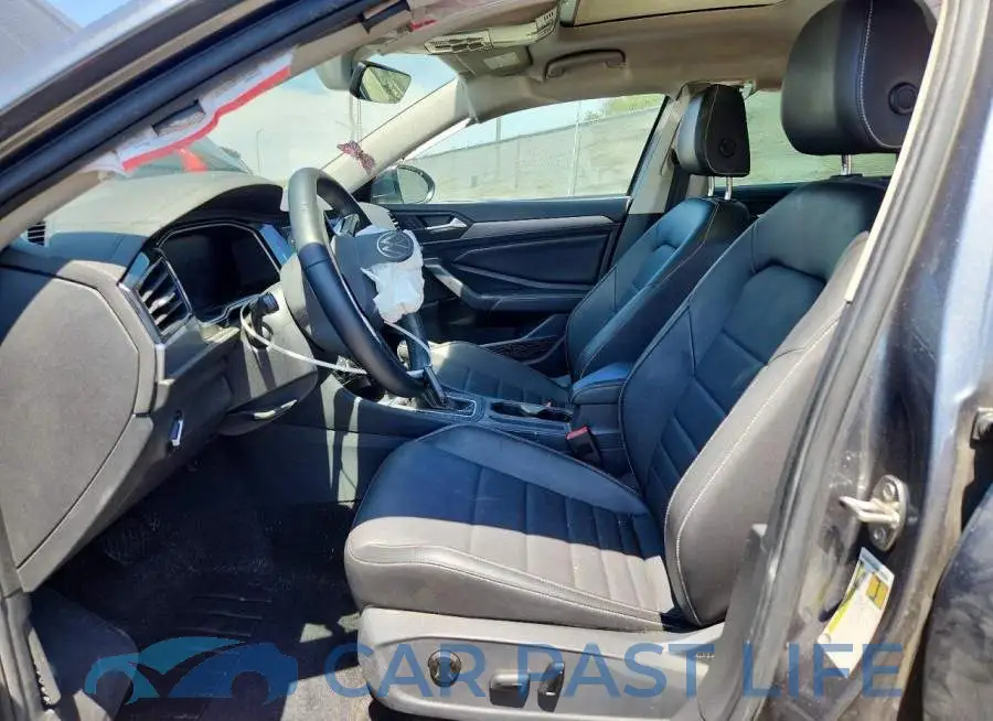 3VW7M7BU5NM005384# 7