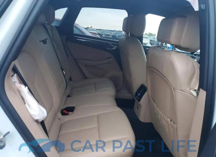 WP1AA2A51PLB10439# 11