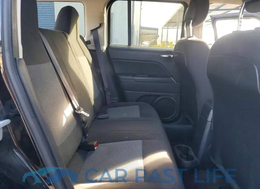 1C4NJPFAXHD117309# 11