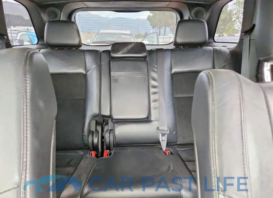 1C4RJEAG2HC915861# 10