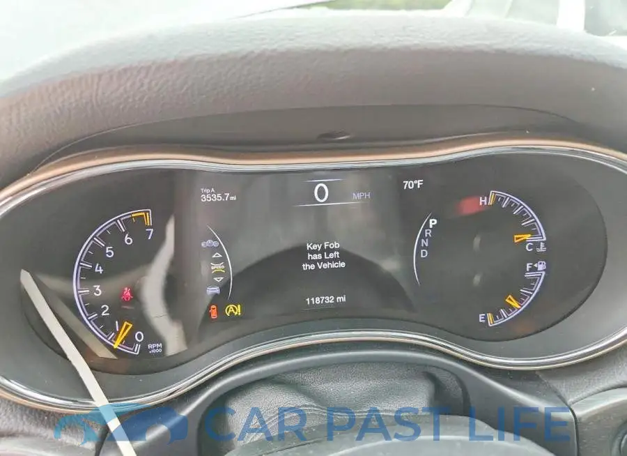 1C4RJFBG5HC640992# 9