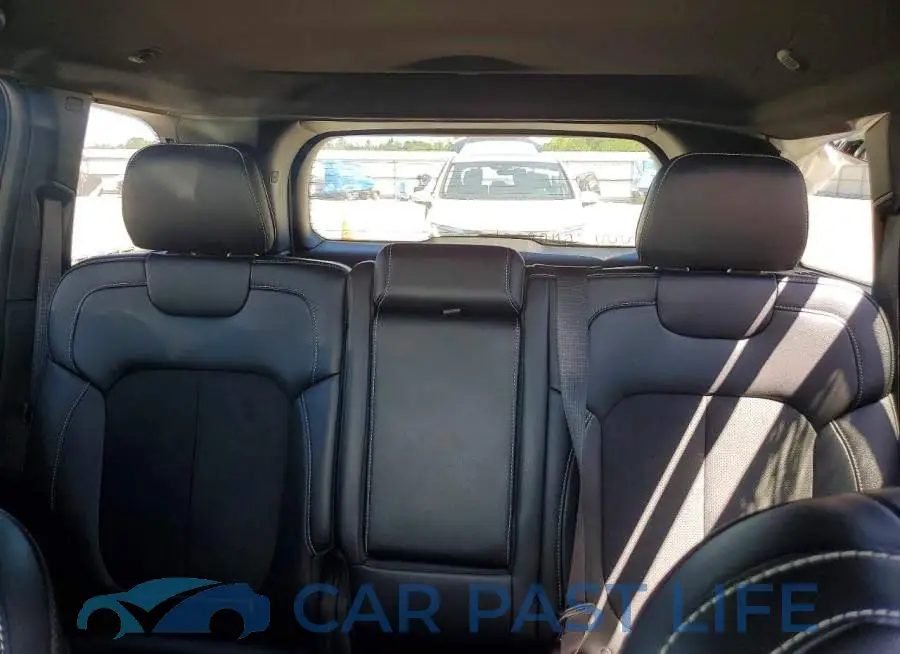 1C4RJGAR9TC193827# 10