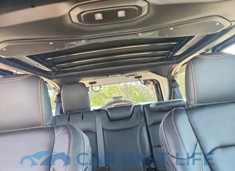 1C4RJXDG8TW251886# 10