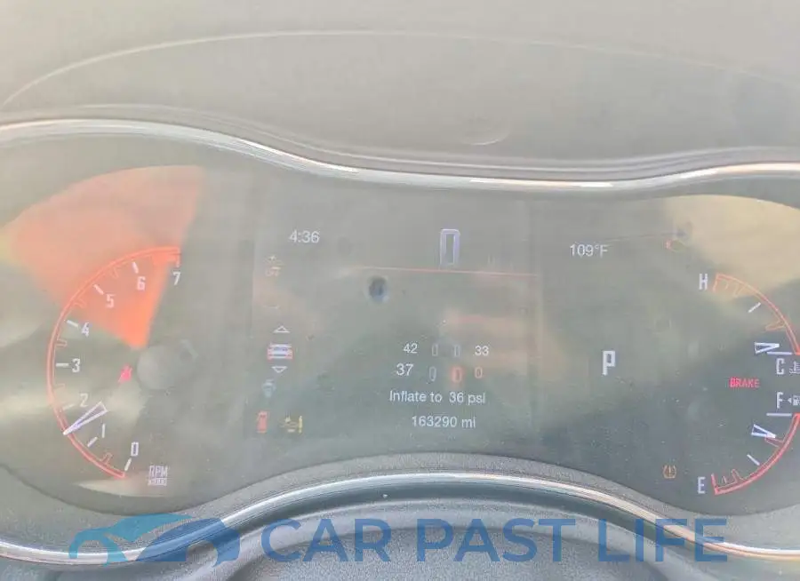 1C4RDJEG9HC748926# 9