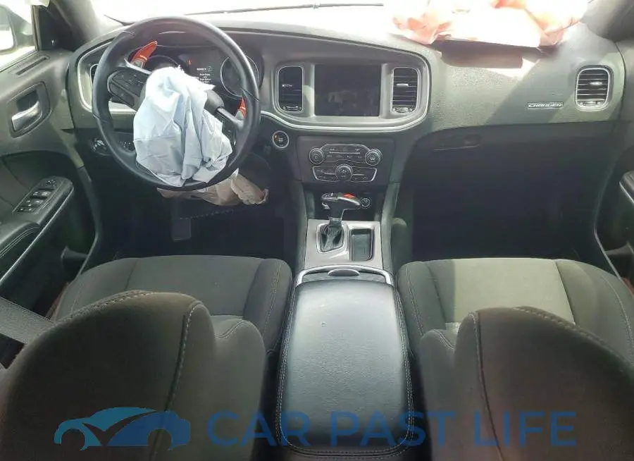 2C3CDXHG9NH232373# 8
