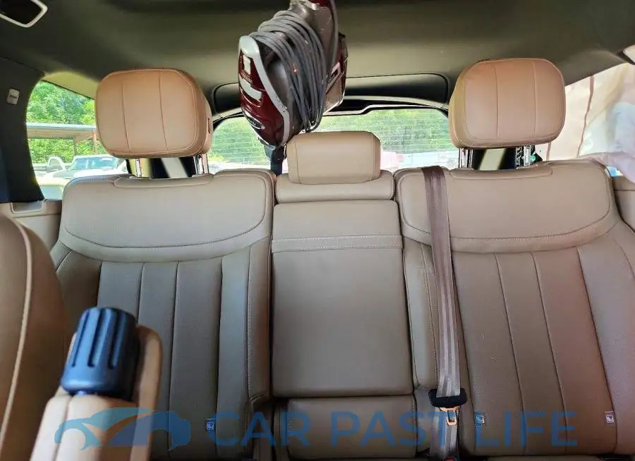 SALKP9E97SA303895# 10