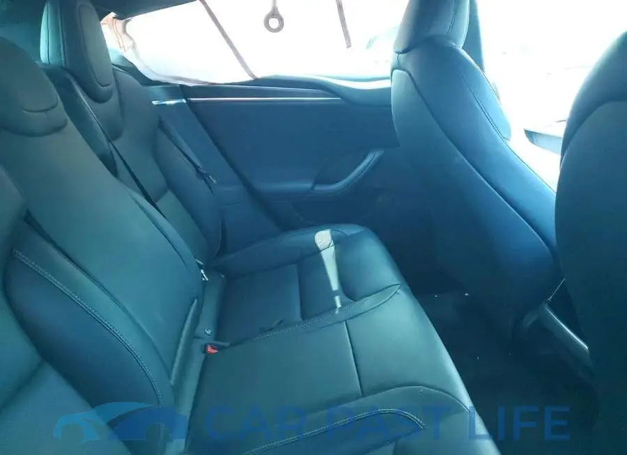 5YJSA1E69NF468732# 11