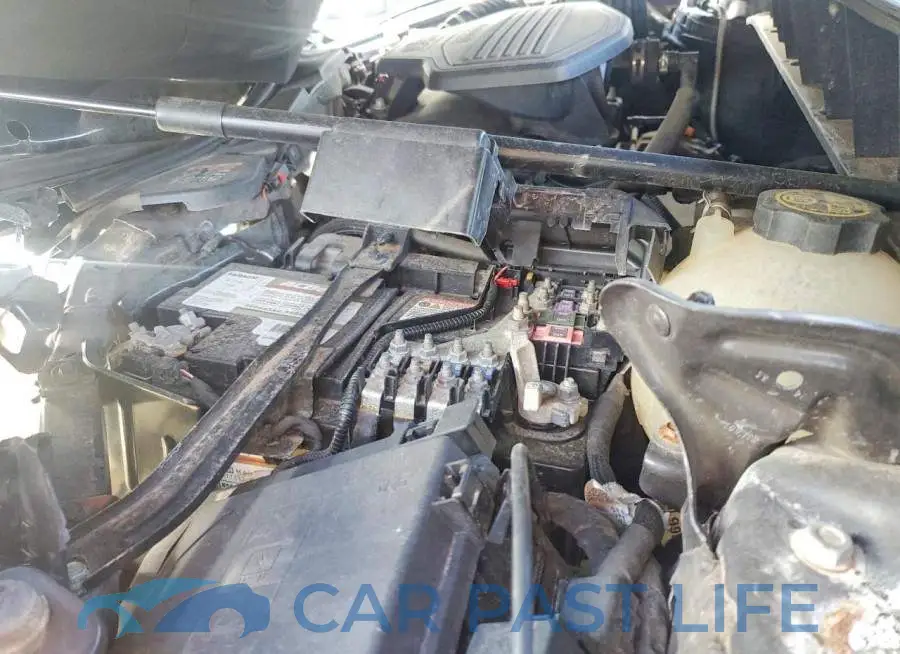 1GYKNFRS7JZ164113# 12