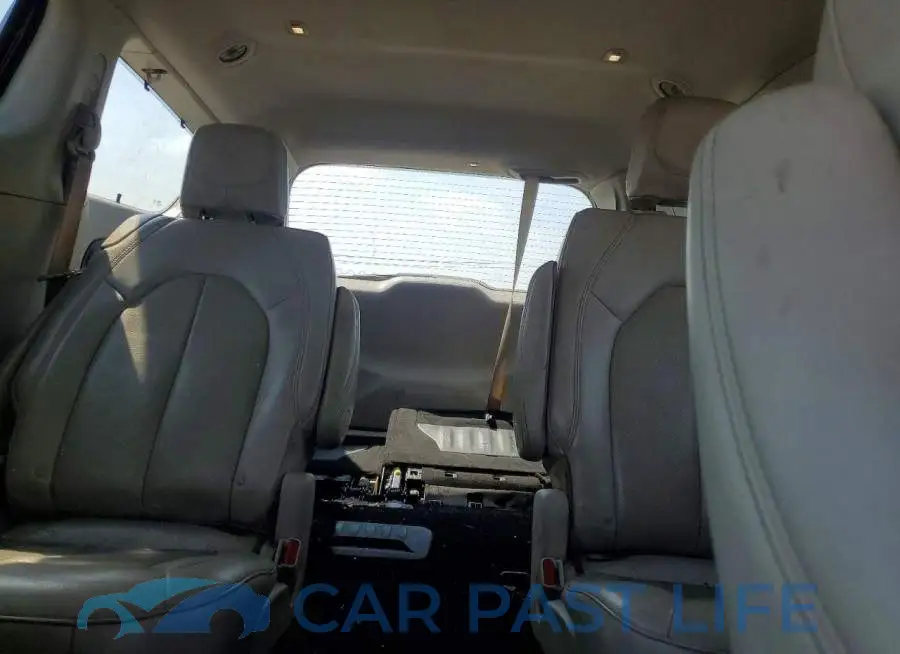 2C4RC1BG2MR592091# 10