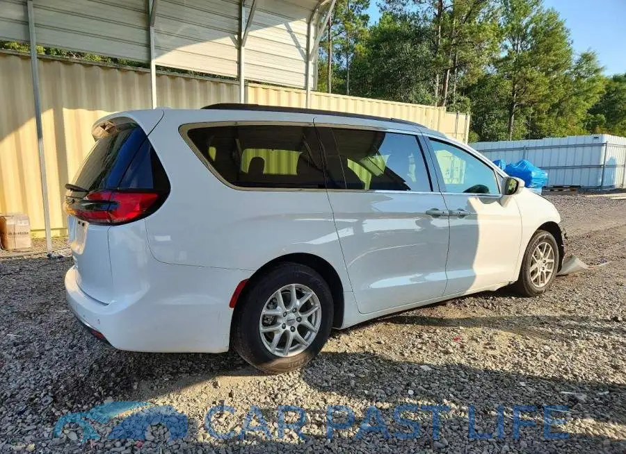 2C4RC1BG5NR142145# 3