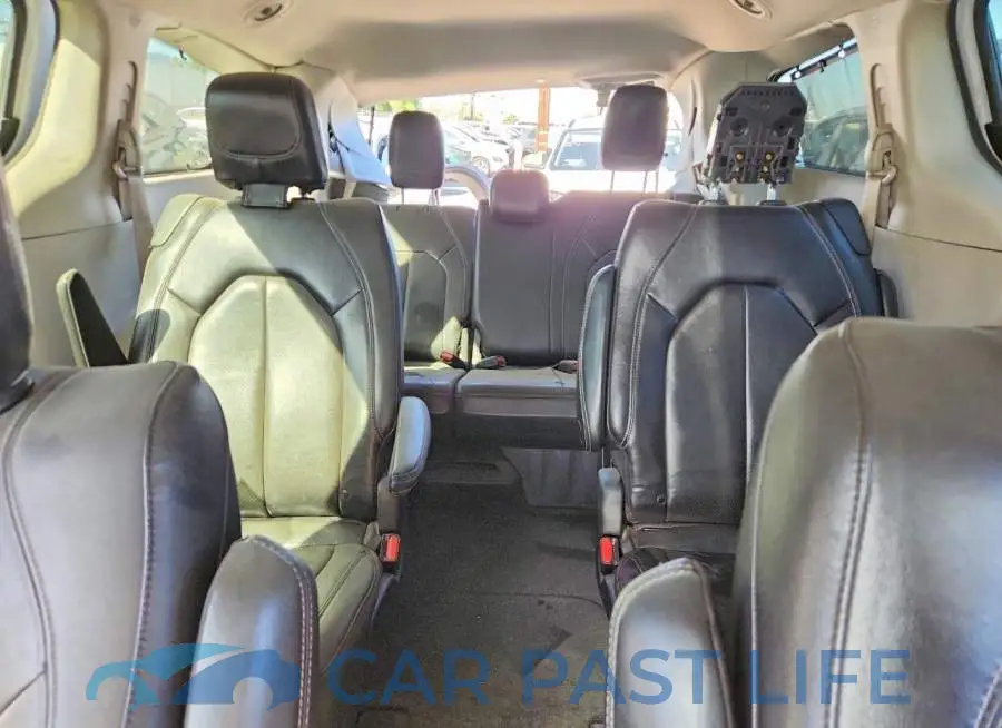 2C4RC1BG8NR142544# 10