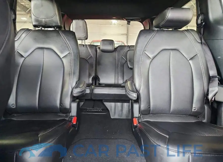2C4RC1BGXSR502408# 10