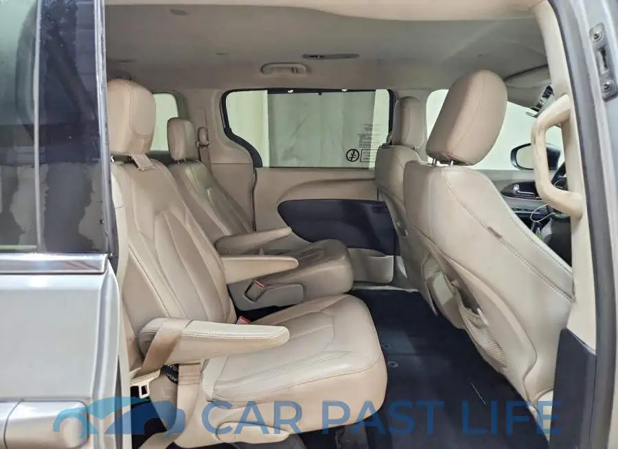 2C4RC1DG6MR539021# 11