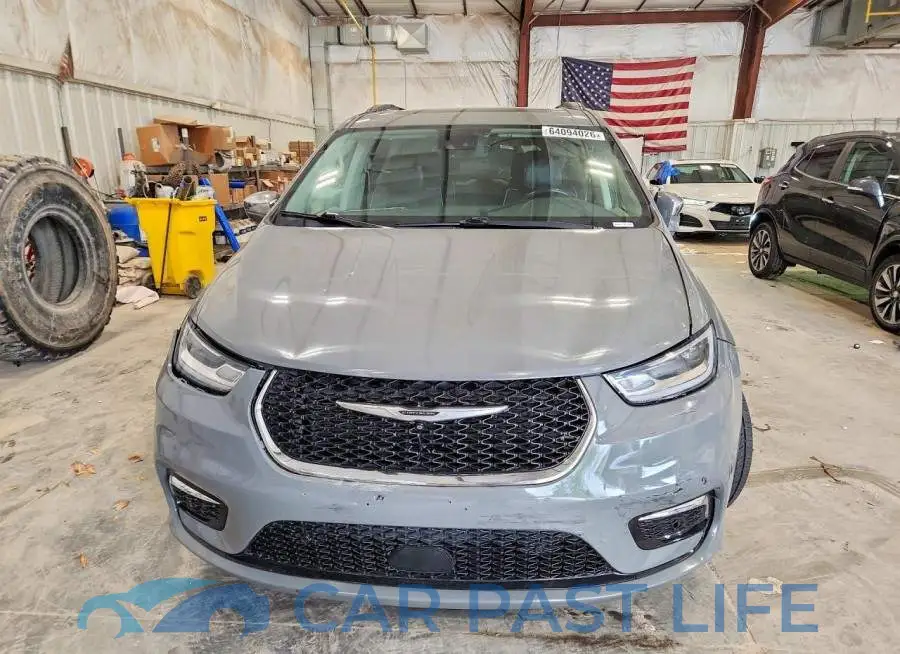 2C4RC1GG6NR111723# 5