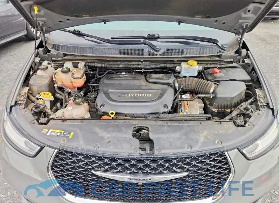 2C4RC1L74NR161168# 12