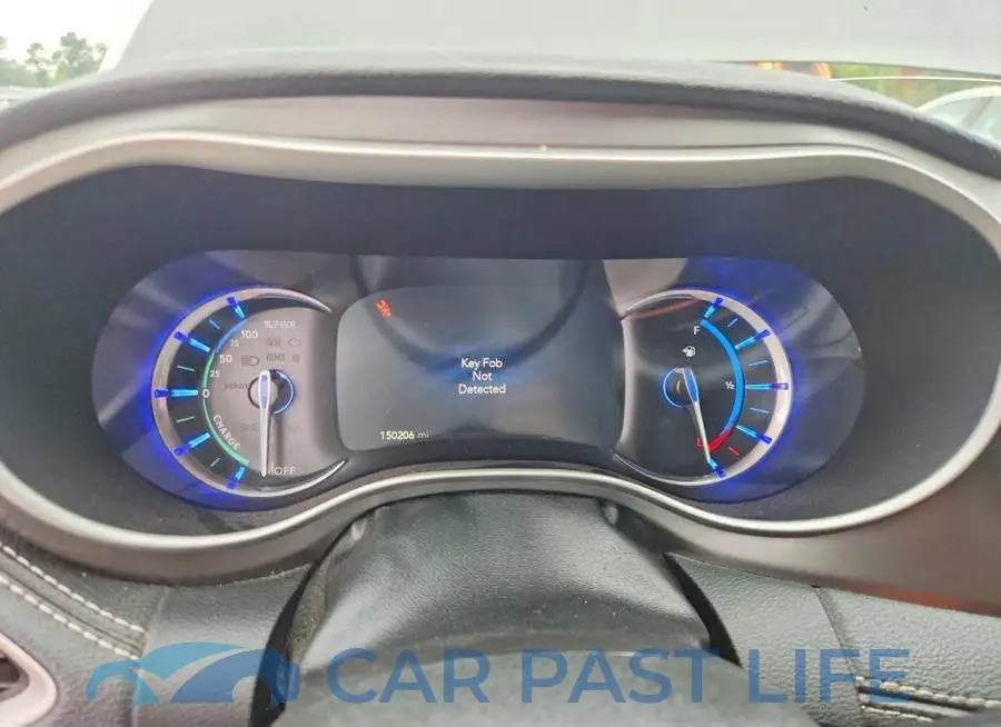 2C4RC1L74NR161168# 9