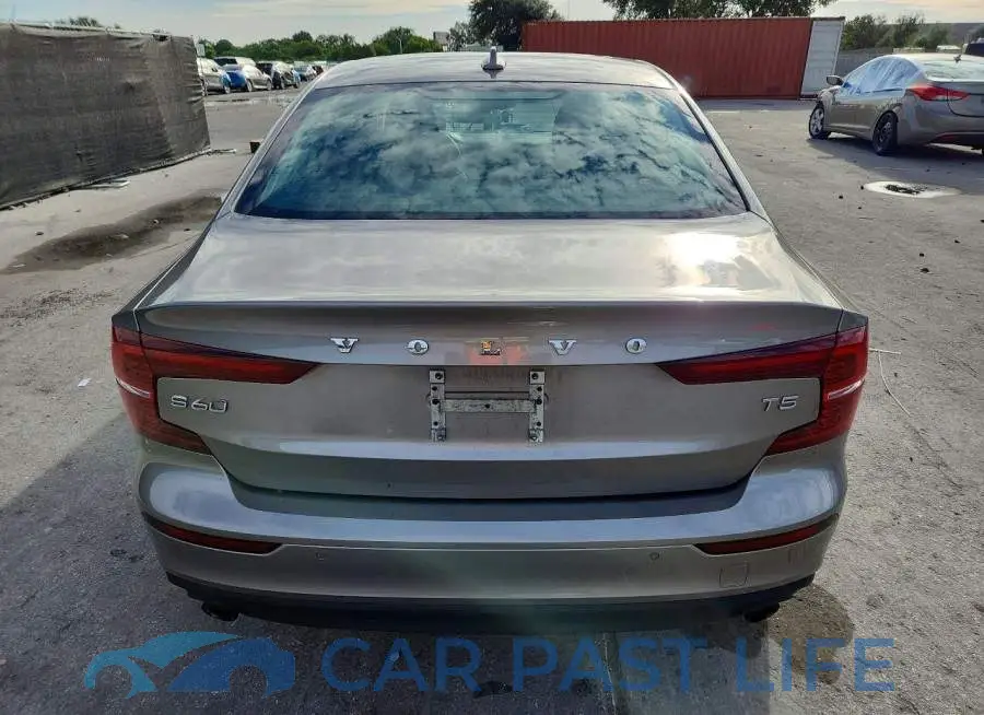 7JR102FK6LG045255# 6