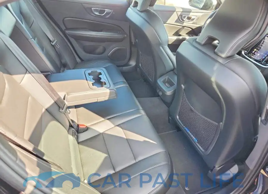 7JRL12FT7PG231696# 10