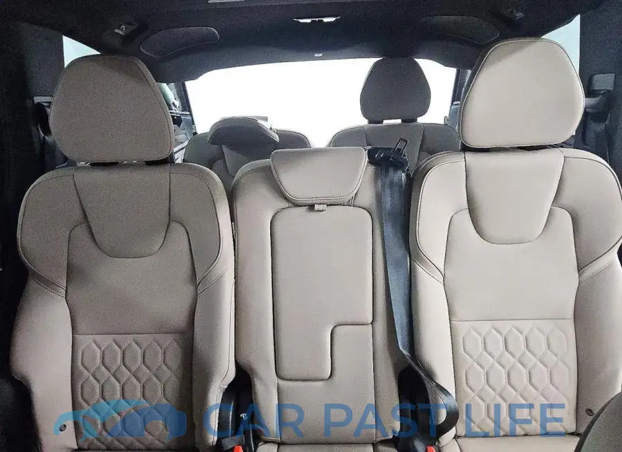YV4062PB8S1386971# 10