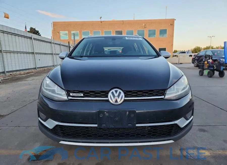3VWM17AU3KM515841# 5
