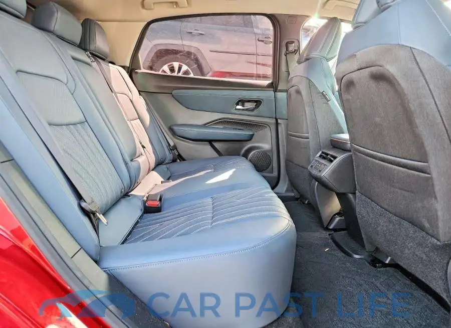JN1DF0CD4RM730064# 11