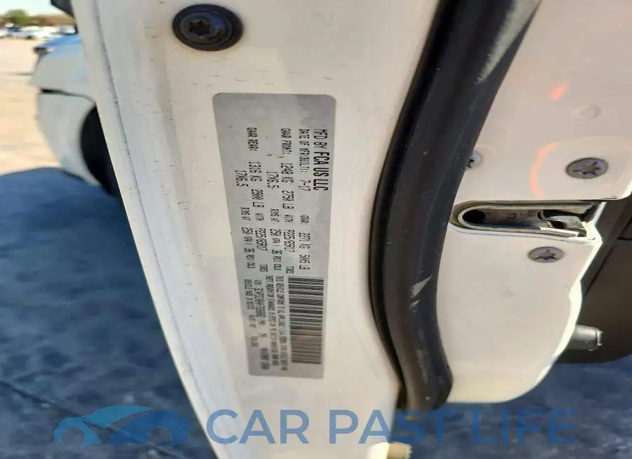 3C4PDCAB4HT696882# 13