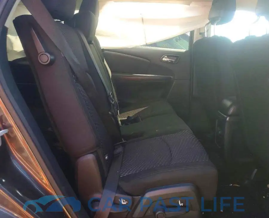 3C4PDCAB6LT262911# 11