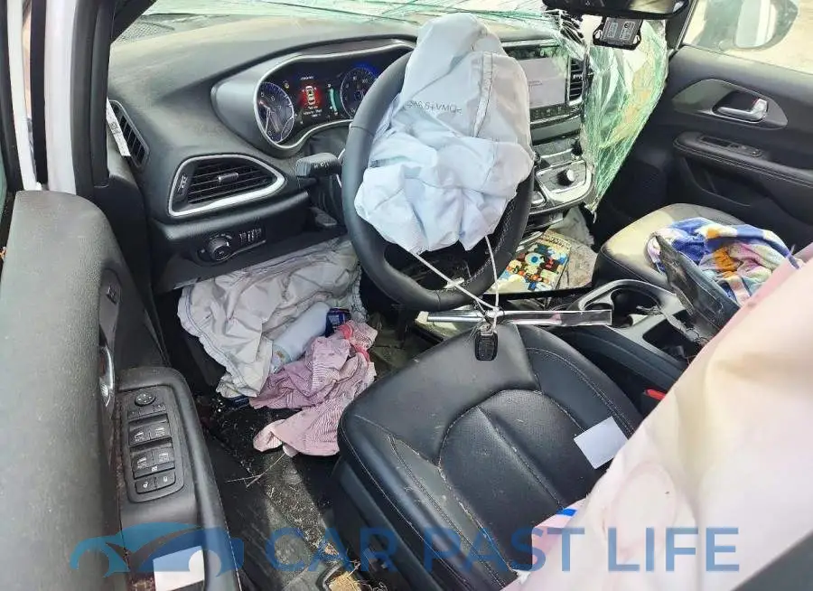 2C4RC1BG0TR197518# 8