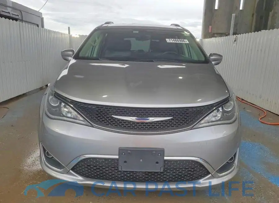 2C4RC1BG1HR544068# 5